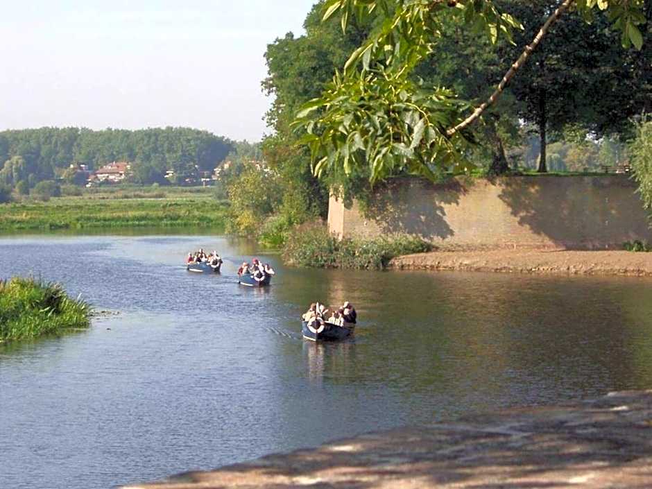 Golden Tulip Hotel Central