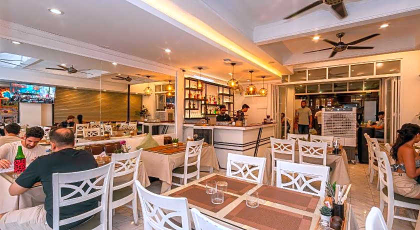 Patong Social Hotel and Restaurant