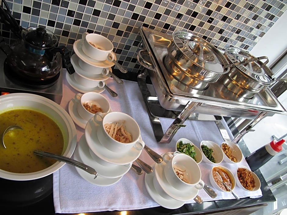 Sampit Residence Managed By Flat06