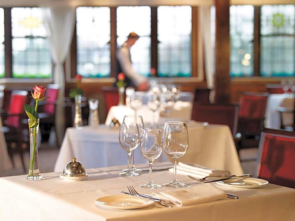 Macdonald Compleat Angler