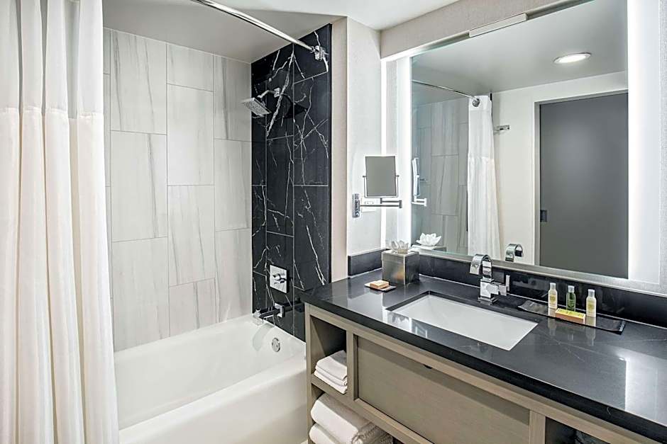 DoubleTree by Hilton Washington DC North/Gaithersburg