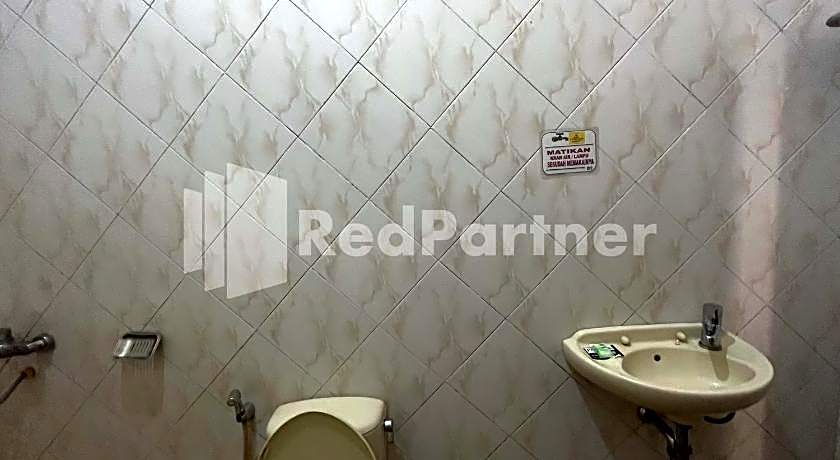 Hotel Dewi near GOR Merdeka Jombang Mitra RedDoorz