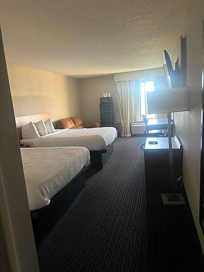 Days Inn by Wyndham Fargo/West Acres