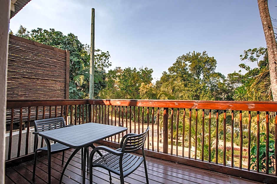 Bushbaby Valley Lodge