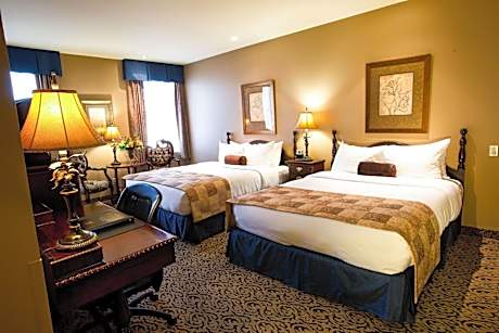 Deluxe Room with Two Queen Beds - Non-Smoking