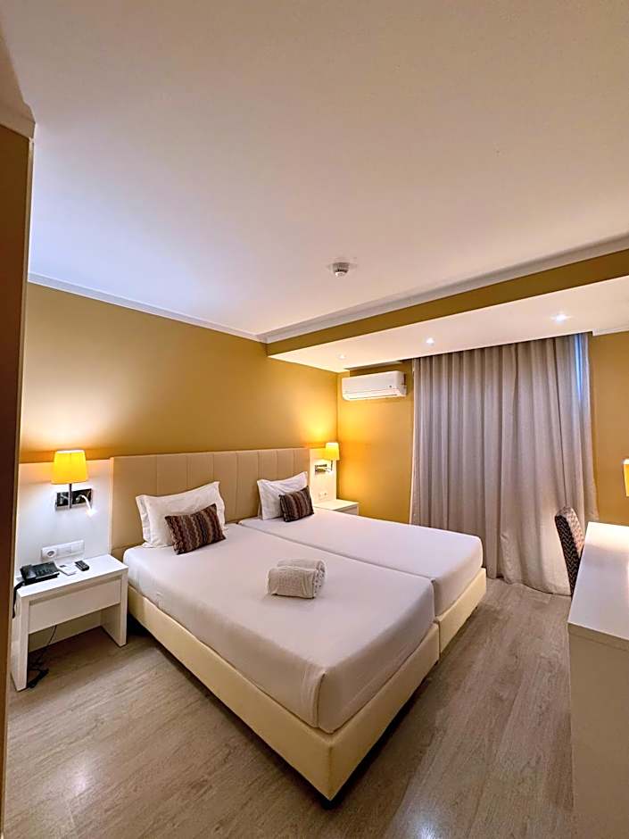 Masa Hotel Almirante