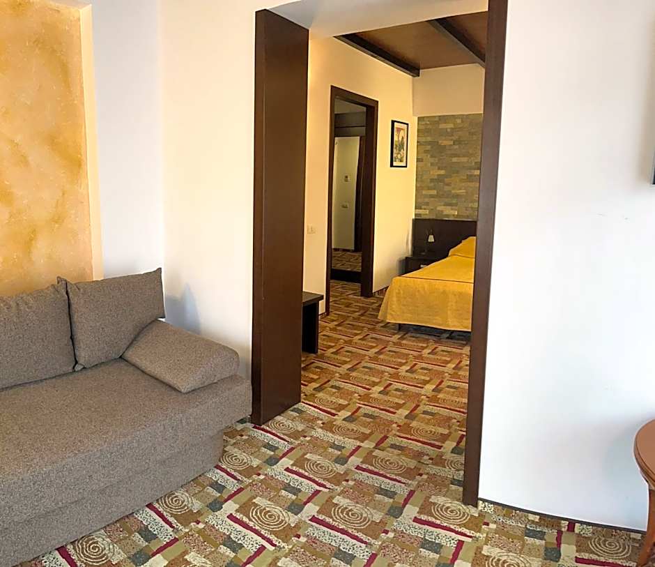 Casa Iris-Hotel & Restaurant