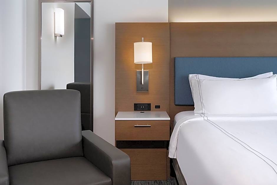 Even Hotel Rochester  Mayo Clinic Area By IHG