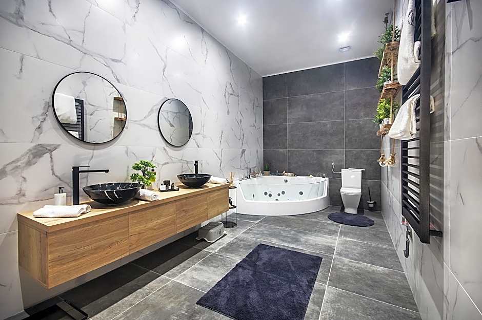 ELVIRA SELECTION by Lotus