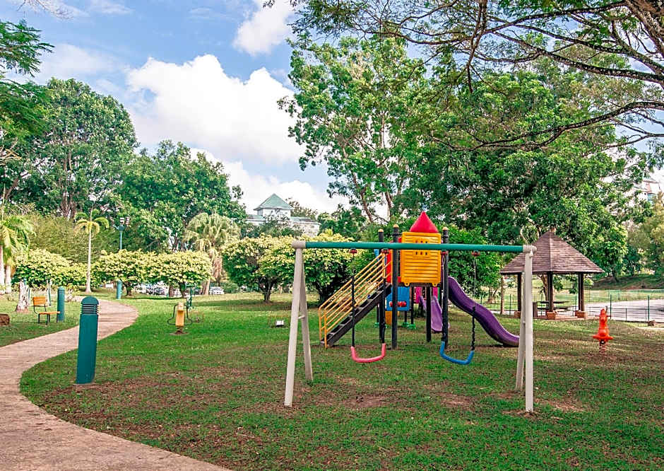 Rimbun Suites & Residences