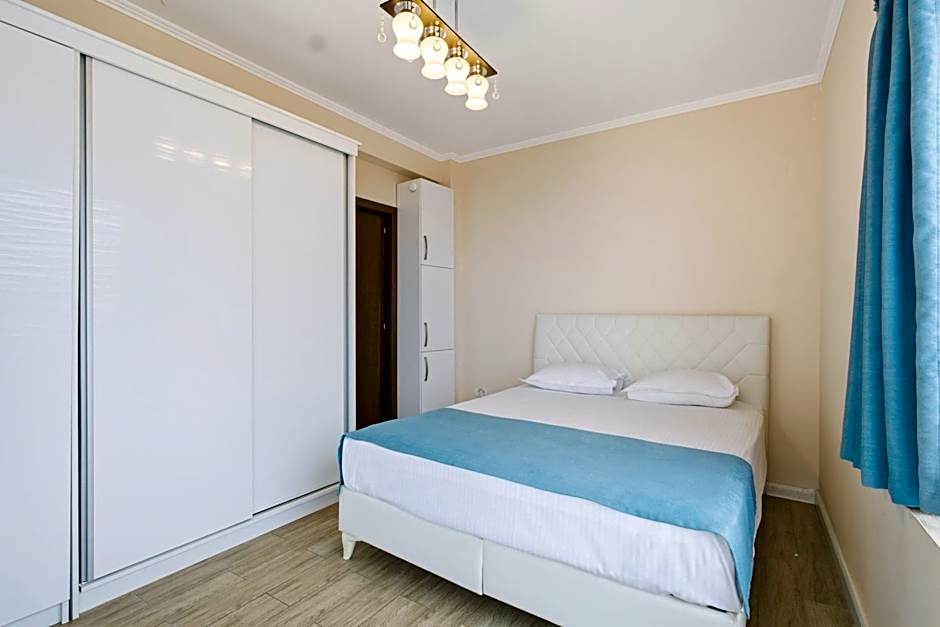 REYNA APART HOTEL