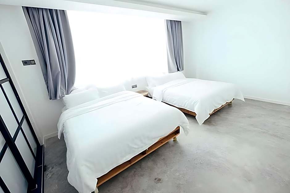 White Loft Hotel