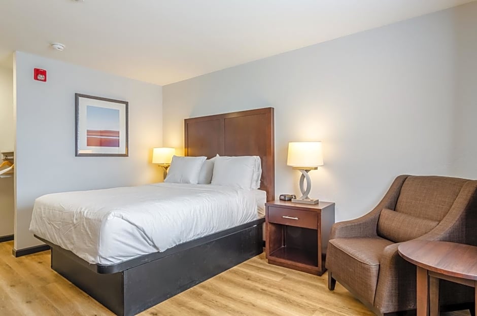 Red Lion Inn & Suites Des Moines