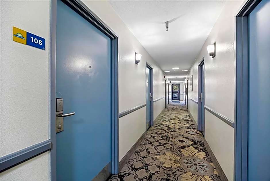 Days Inn by Wyndham Woodland