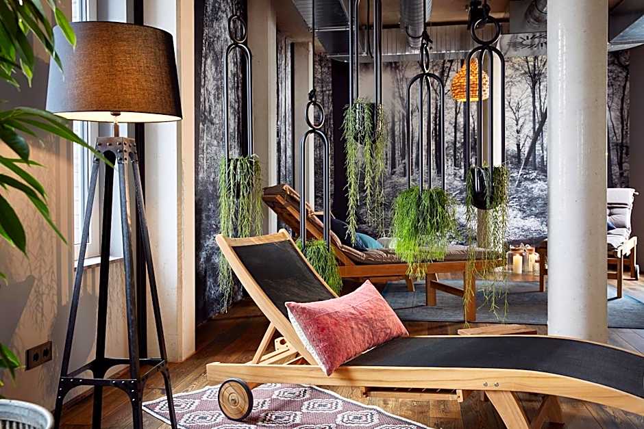 me and all hotel Mainz, by Hyatt