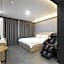 Busan Gangseo Sinhodong Hotel The May