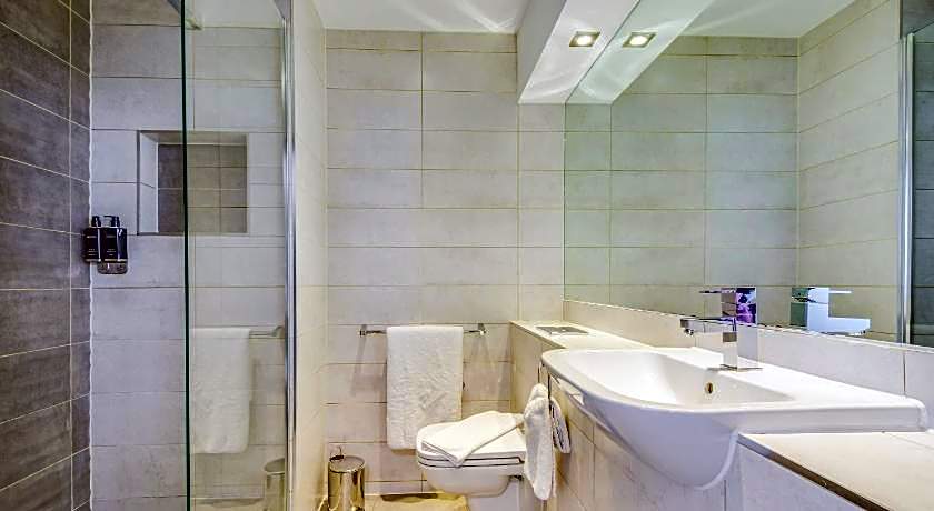 Aparthotel Roomzzz Nottingham City