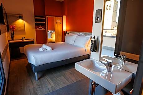 Standard Double Room with Terrace