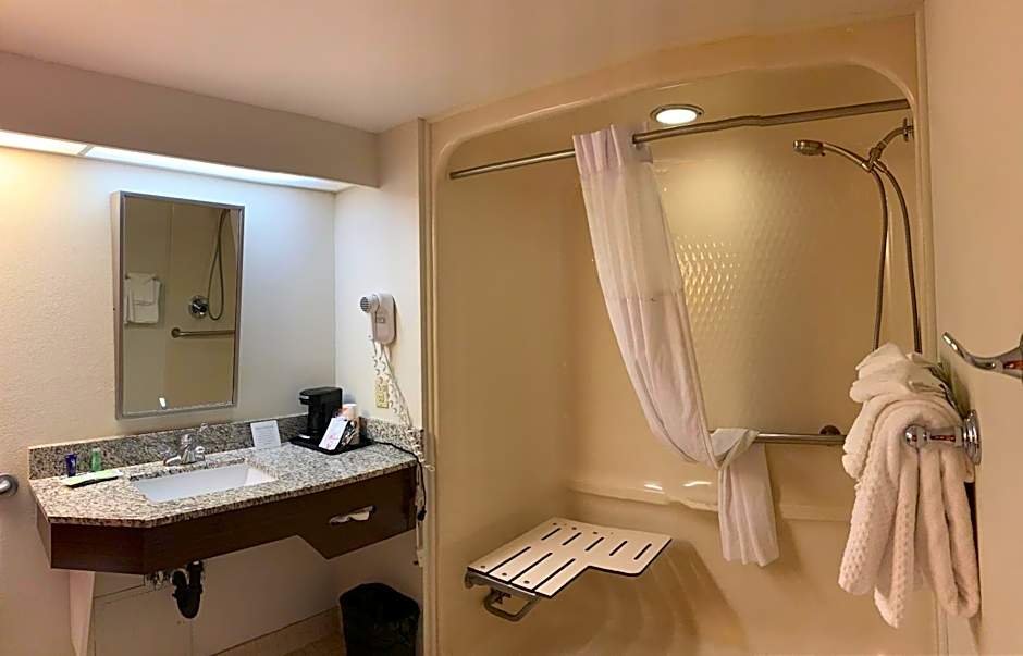Photo 1 of 4 of 2 Double Beds, Mobility Accessible, Roll in Shower