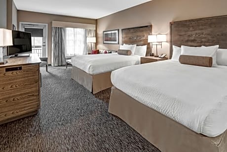 Deluxe Queen Room with Two Queen Beds, Balcony and River View