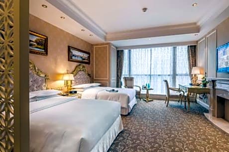 Club Deluxe Twin Room