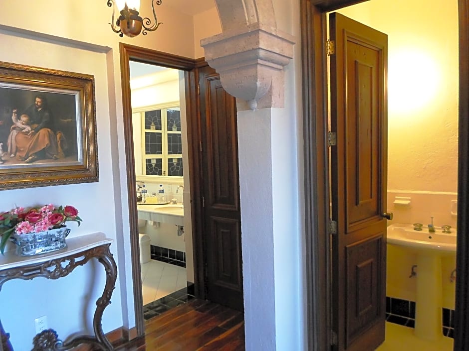 Hotel Virrey De Mendoza