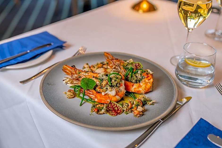 Harbour Heights Hotel