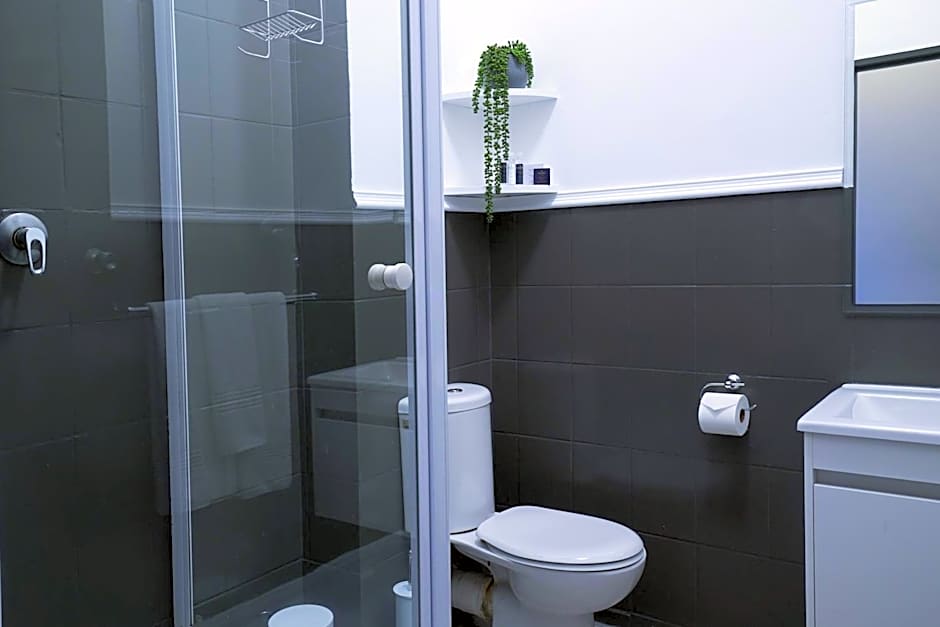 INANI Hotels Gallagher