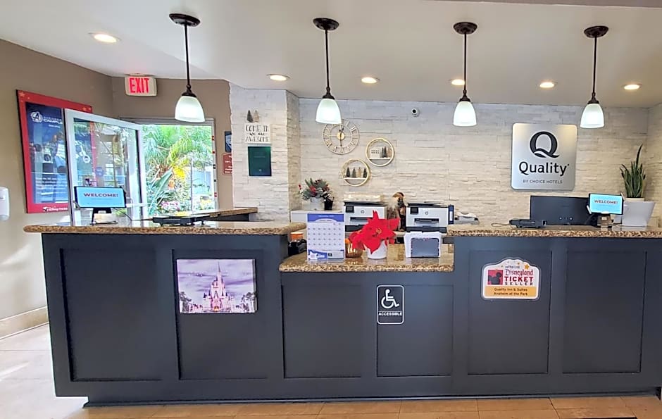 Quality Inn & Suites Anaheim At The Park