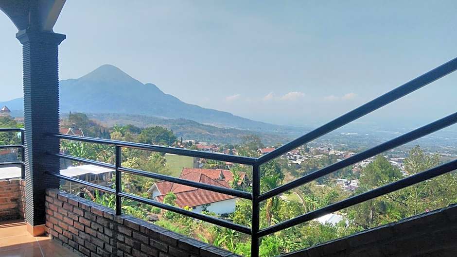 Villa Raung Indah Tretes