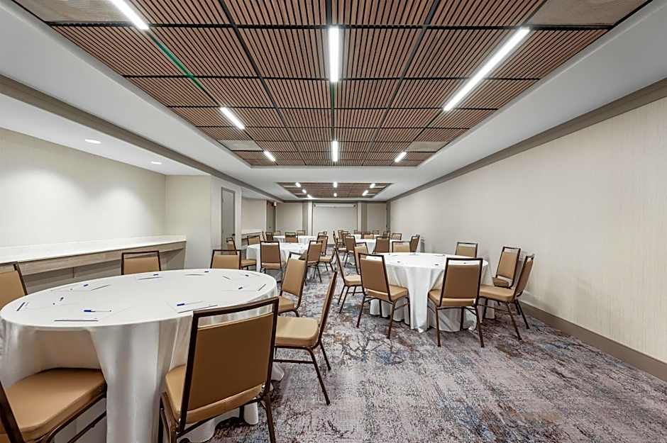 DoubleTree Suites By Hilton Raleigh-Durham