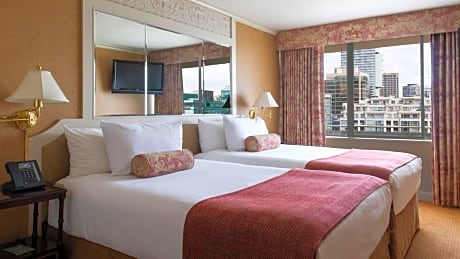 Deluxe Suite with Two Double Beds