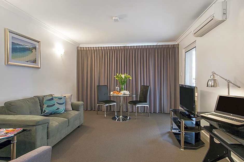 The Peninsula Riverside Serviced Apartments