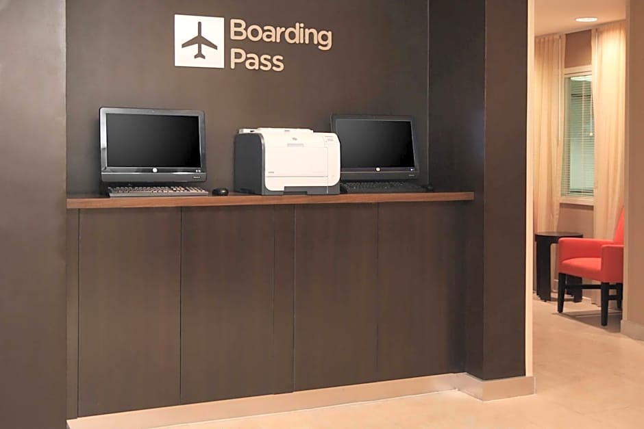 Courtyard by Marriott Roseville