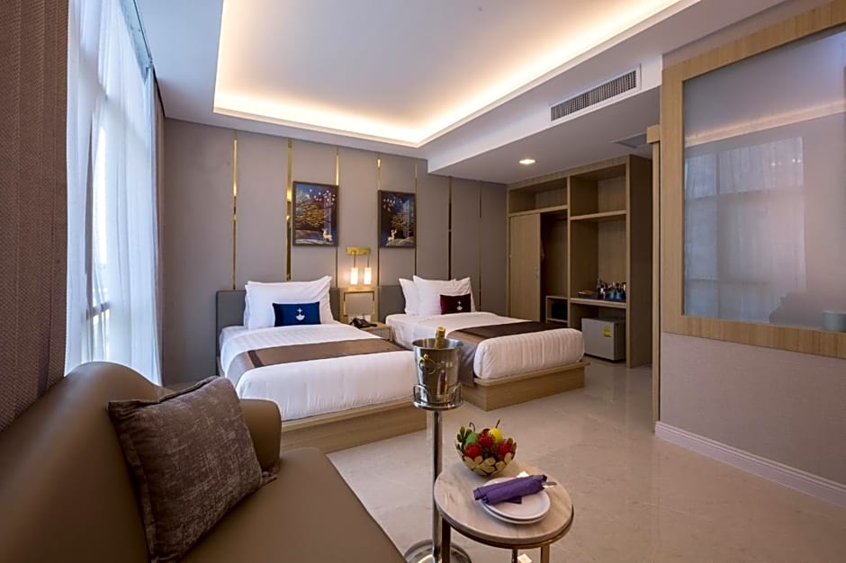 Elegant Airport Hotel