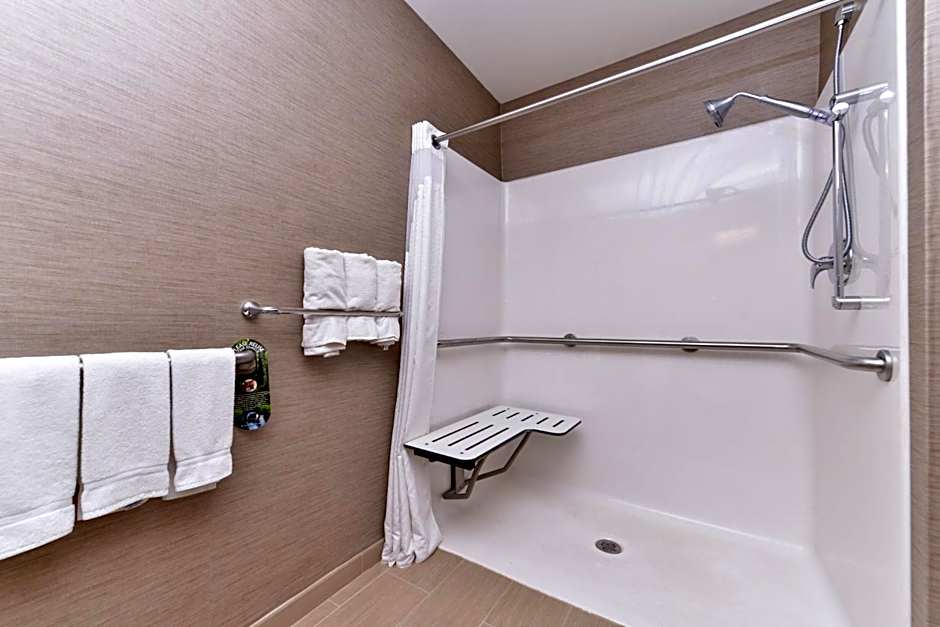 Holiday Inn Express Hotel & Suites St. Louis West-OFallon By IHG