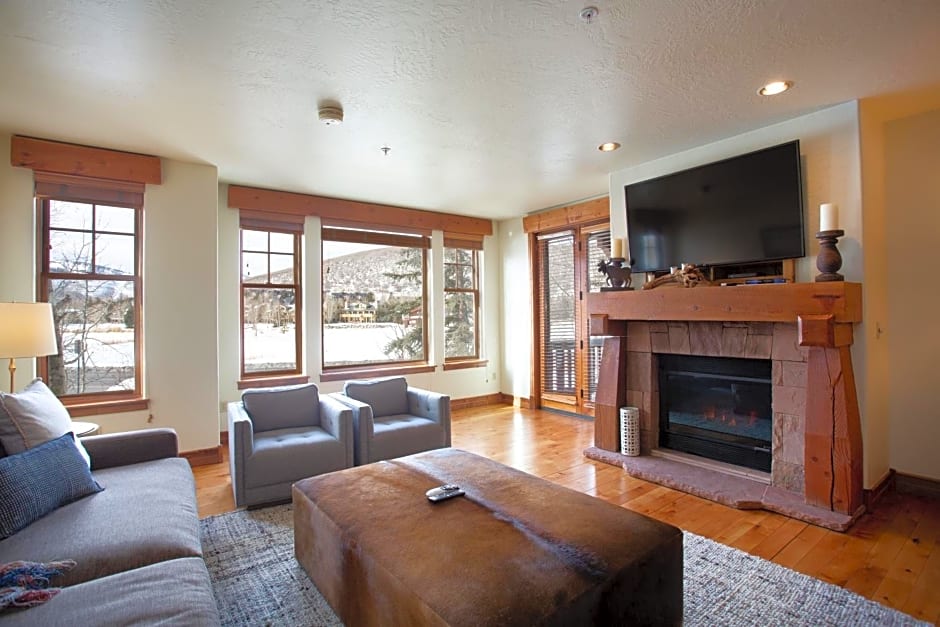 Lodges At Deer Valley