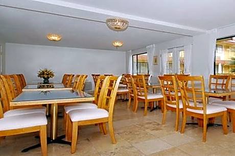 Quality Inn & Suites Bakersfield