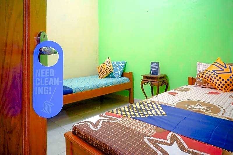 OYO 2440 Wallet Family Residence Syariah