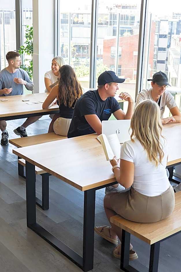 Summer House Backpackers Melbourne