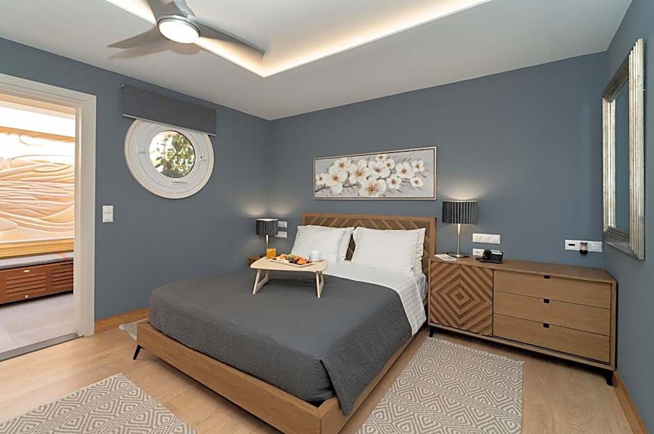 Photo 1 of 8 of Junior Suite, Balcony