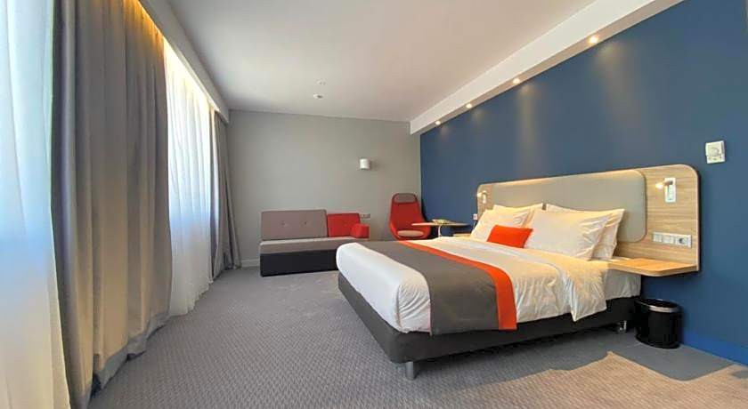 Holiday Inn Express Almaty By IHG