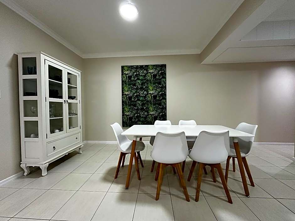 BC01- Suíte+1 | Centro | Churrasqueira | Garagem