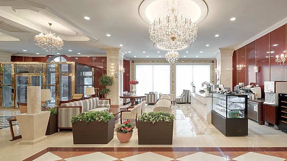 GoldOne Hotel & Suites