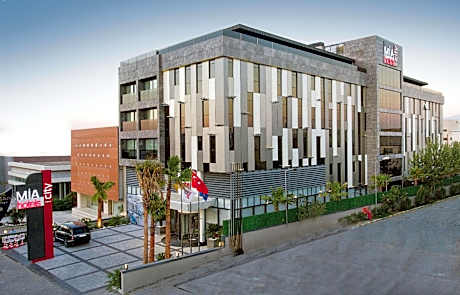 Mia City Hotel