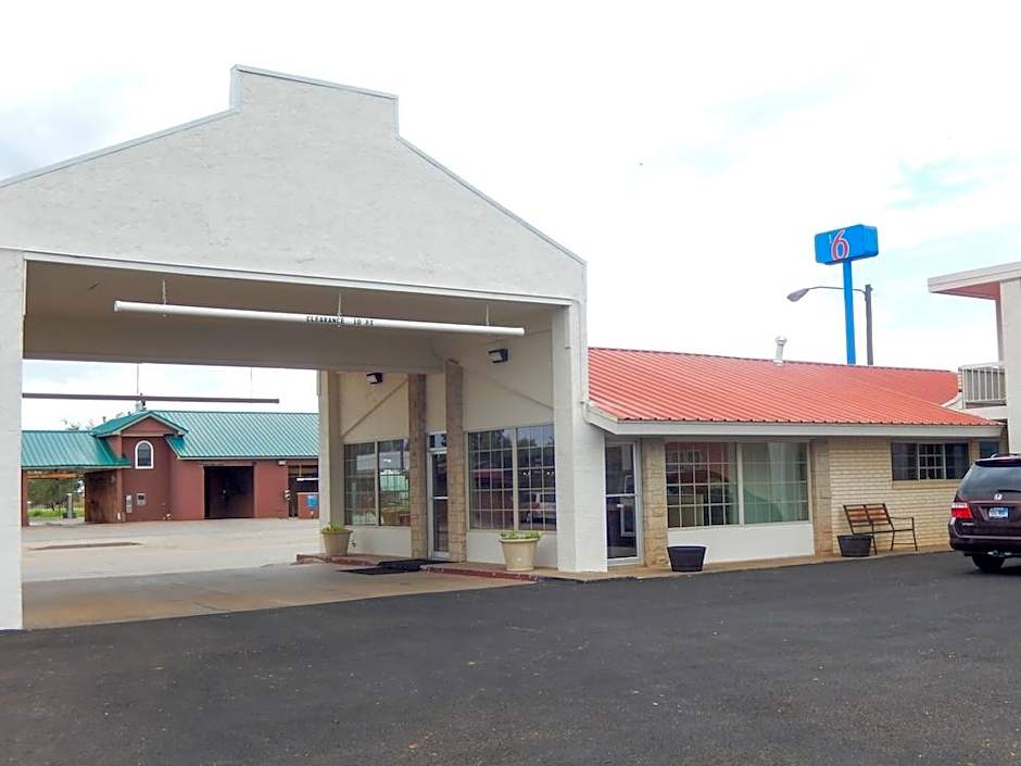 Motel 6-Childress, TX