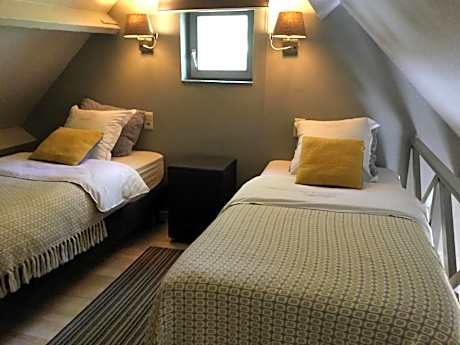 Duplex Room (3 people)
