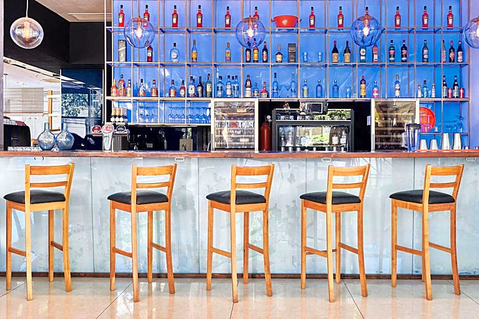 Dazzler by Wyndham Rosario