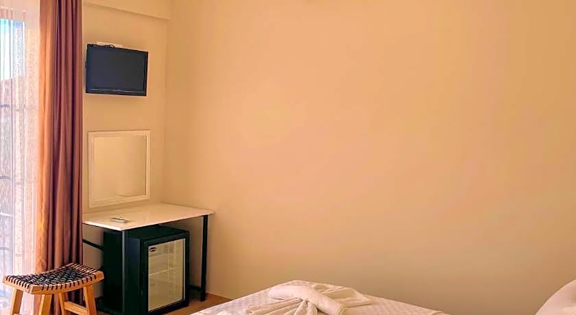 Cennet Hotel