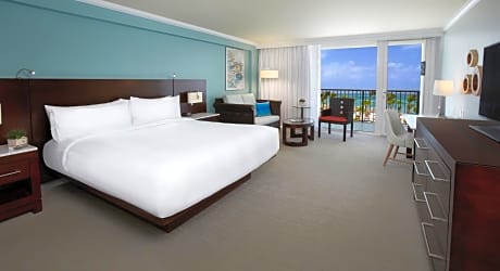 Premium Ocean View Room, King Bed